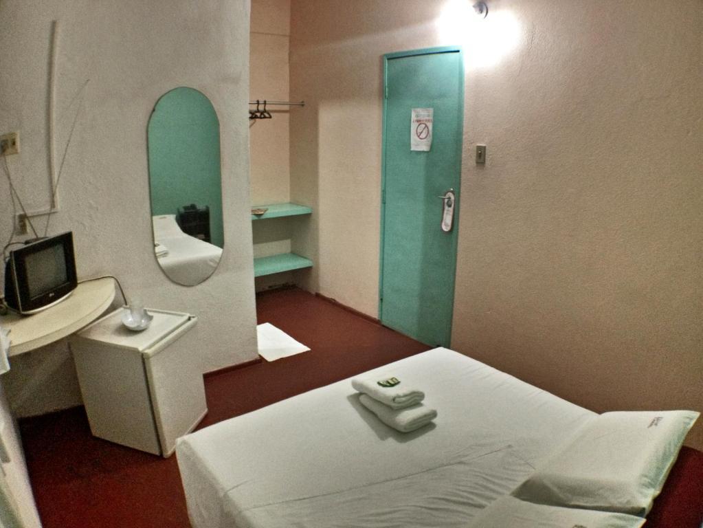 Hotel Lux *